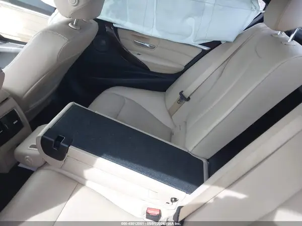 WBA8B3G52JNV01327 2018 BMW 3ER - Image 8