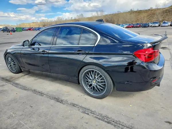 WBA8B3G54GNT92765 2016 BMW 3ER - Image 2