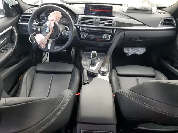 WBA8B3G54JNV00972 2018 BMW 3ER - Image 8