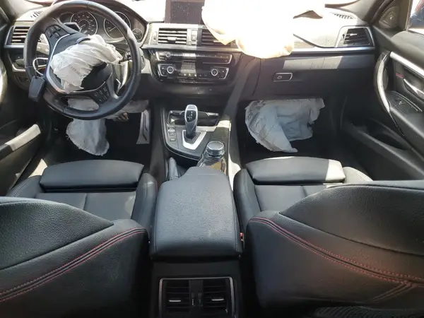 WBA8B3G54JNV01376 2018 BMW 3ER - Image 8