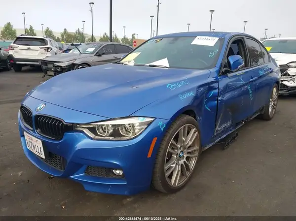 WBA8B3G55JNV01404 2018 BMW 3ER - Image 2