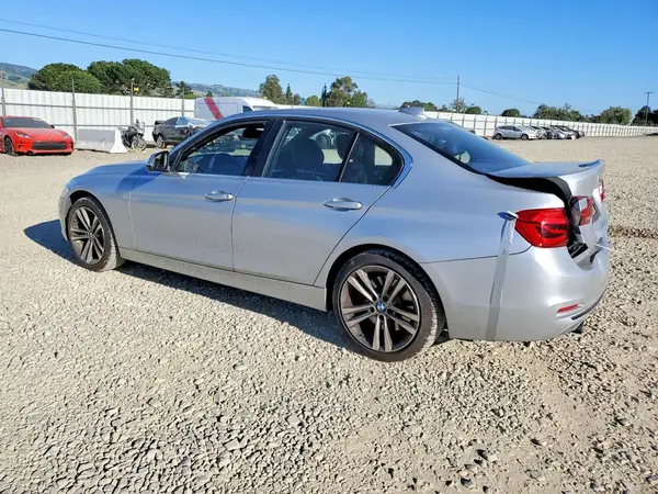WBA8B3G56GNT62196 2016 BMW 3ER - Image 2