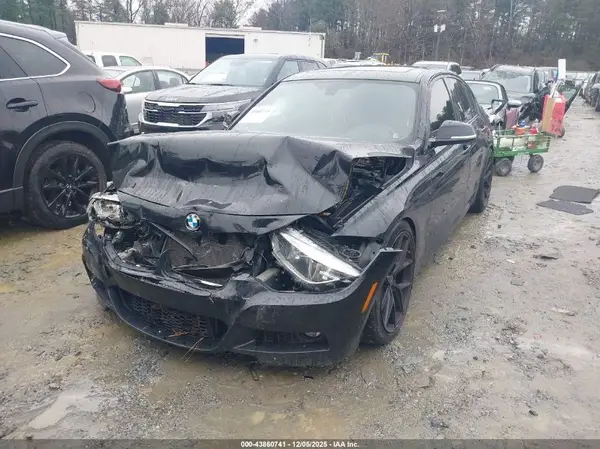 WBA8B3G56HNA92813 2017 BMW 3ER - Image 2
