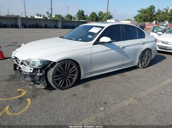 WBA8B3G58GNT92865 2016 BMW 3ER - Image 2
