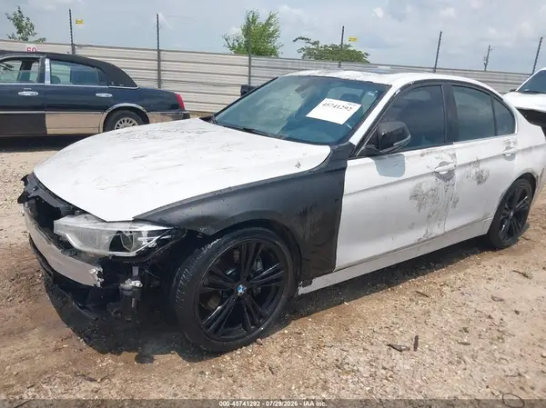 WBA8B3G59GNT62760 2016 BMW 3ER - Image 2