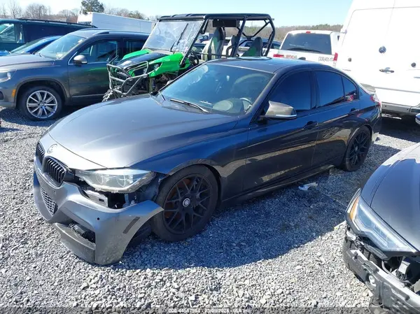 WBA8B3G59HNU35630 2017 BMW 3ER - Image 2
