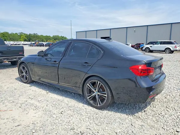 WBA8B3G59JNU36671 2018 BMW 3ER - Image 2