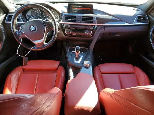 WBA8B3G59JNV00823 2018 BMW 3ER - Image 8