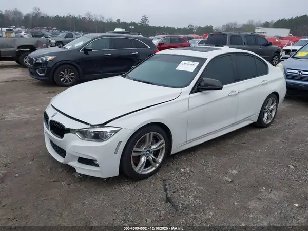 WBA8B3G5XGNT92530 2016 BMW 3ER - Image 2