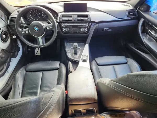 WBA8B3G5XHNU35135 2017 BMW 3ER - Image 8