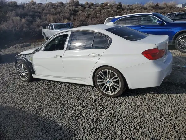 WBA8B3G5XJNV01429 2018 BMW 3ER - Image 2