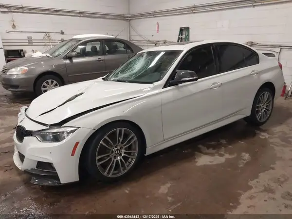 WBA8B7C31HA190227 2017 BMW 3ER - Image 2