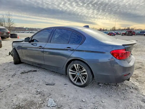 WBA8B7C31HK858487 2017 BMW 3ER - Image 2