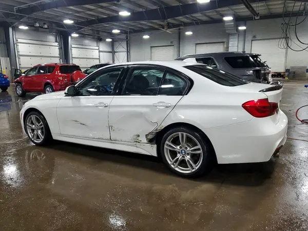 WBA8B7C36HK806692 2017 BMW 3ER - Image 2