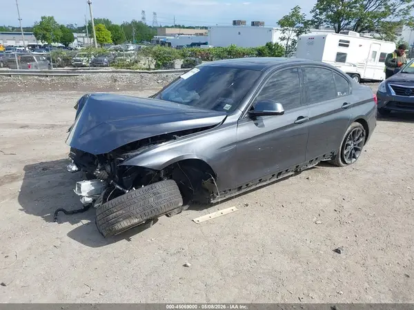 WBA8B7C37HA189969 2017 BMW 3ER - Image 2