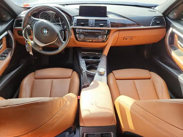 WBA8B7C37HK806555 2017 BMW 3ER - Image 8