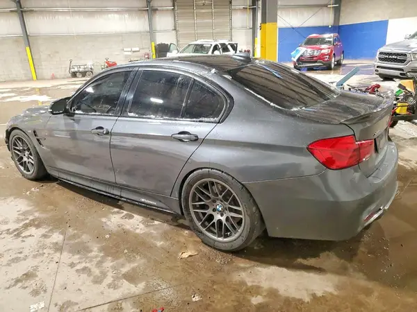 WBA8B7C50JA930020 2018 BMW 3ER - Image 2