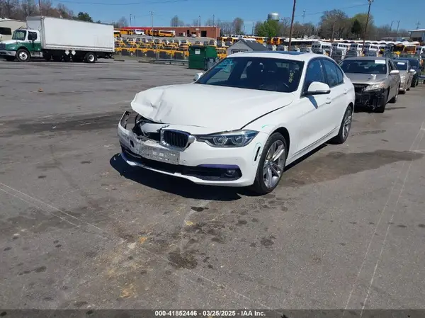 WBA8B7C51GK702949 2016 BMW 3ER - Image 2