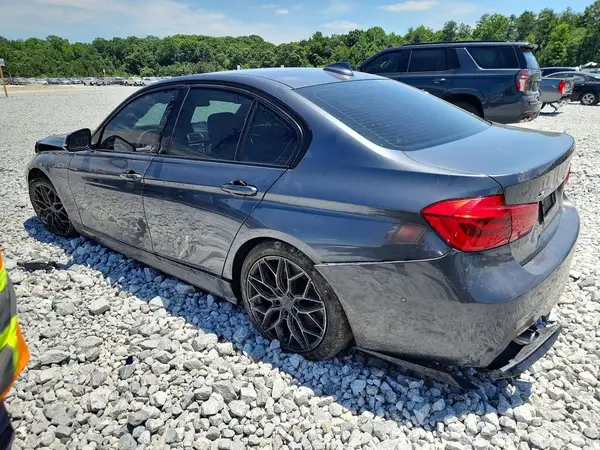 WBA8B7C51GK703311 2016 BMW 3ER - Image 2
