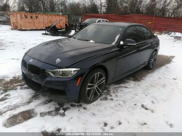 WBA8B7C51JA411817 2018 BMW 3ER - Image 2
