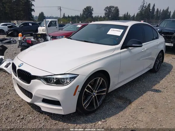 WBA8B7C51JA411896 2018 BMW 3ER - Image 2
