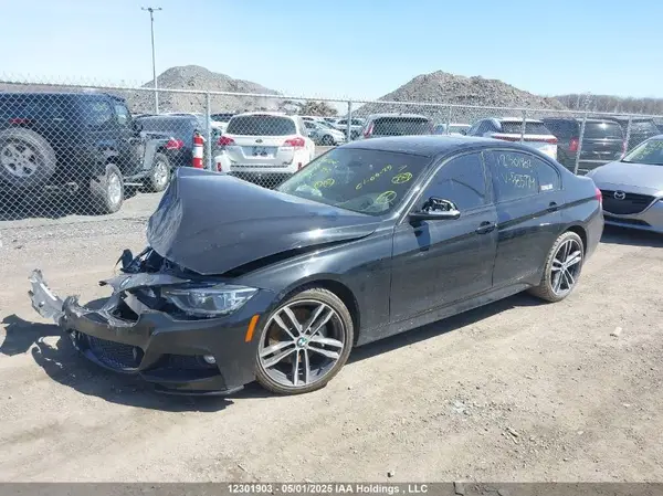 WBA8B7C51JA585774 2018 BMW 3ER - Image 2