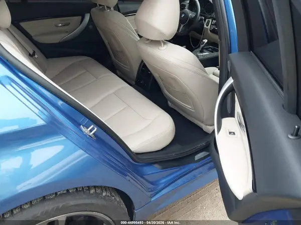 WBA8B7C52GK703852 2016 BMW 3ER - Image 8