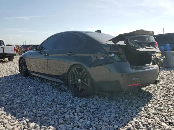 WBA8B7C52JA576579 2018 BMW 3ER - Image 2