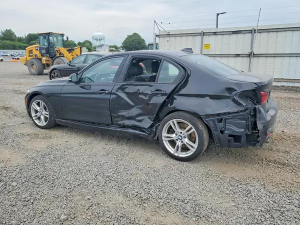 WBA8B7C52JA585444 2018 BMW 3ER - Image 2