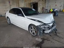 WBA8B7C52JA585976 2018 BMW 3ER