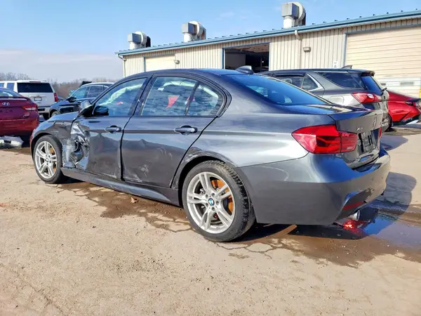WBA8B7C52JA938068 2018 BMW 3ER - Image 2