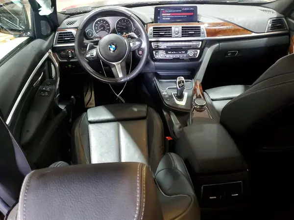 WBA8B7C52JA938068 2018 BMW 3ER - Image 8