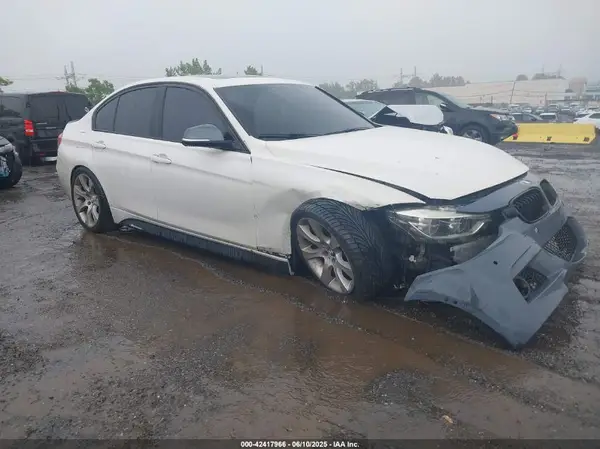 WBA8B7C53JA572976 2018 BMW 3ER - Image 1