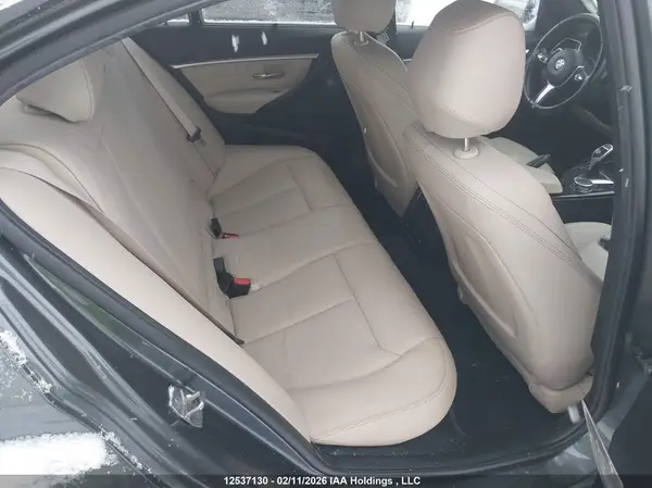 WBA8B7C55HK703880 2017 BMW 3ER - Image 8