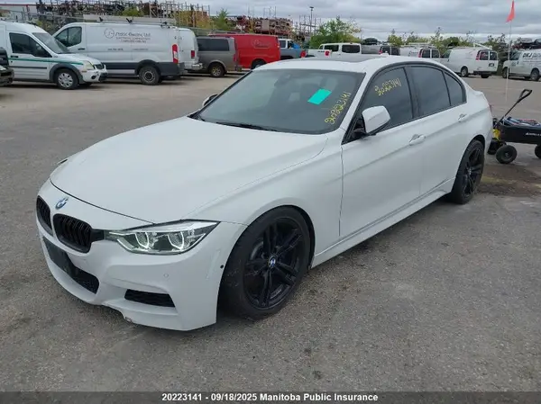 WBA8B7C55HK703992 2017 BMW 3ER - Image 2