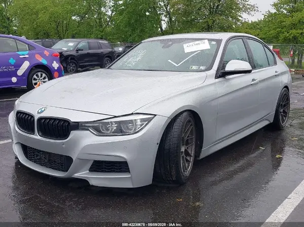 WBA8B7C55HK858171 2017 BMW 3ER - Image 2