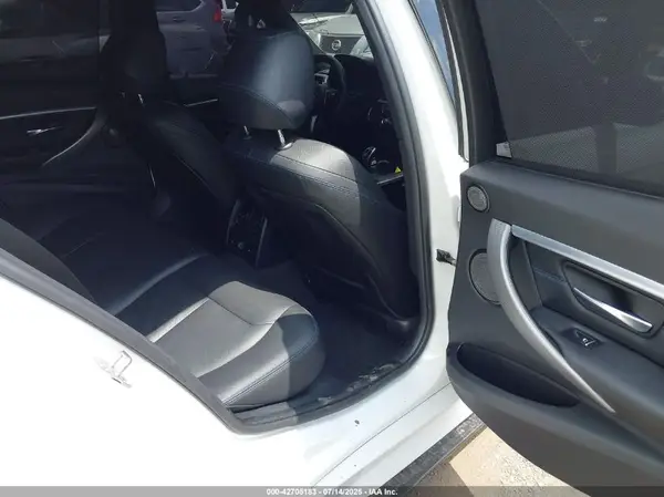 WBA8B7C55JA190545 2018 BMW 3ER - Image 8