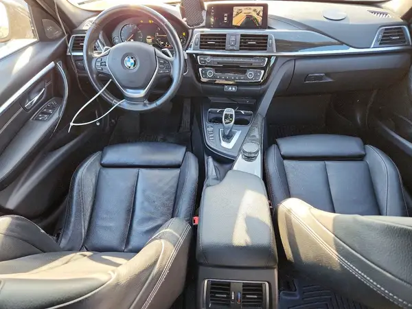 WBA8B7C55JA576916 2018 BMW 3ER - Image 8