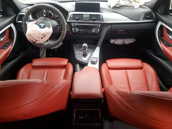 WBA8B7C55JA584773 2018 BMW 3ER - Image 8