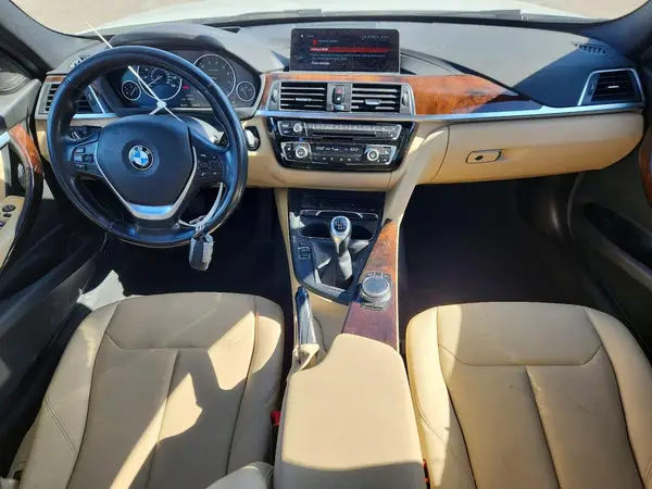 WBA8B7C55JA586040 2018 BMW 3ER - Image 8