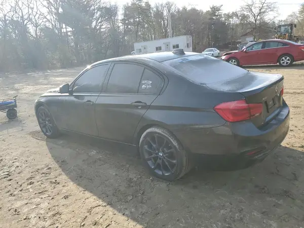 WBA8B7C57HK858155 2017 BMW 3ER - Image 2