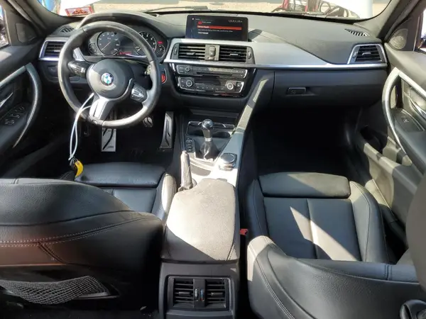 WBA8B7C57JA586279 2018 BMW 3ER - Image 8