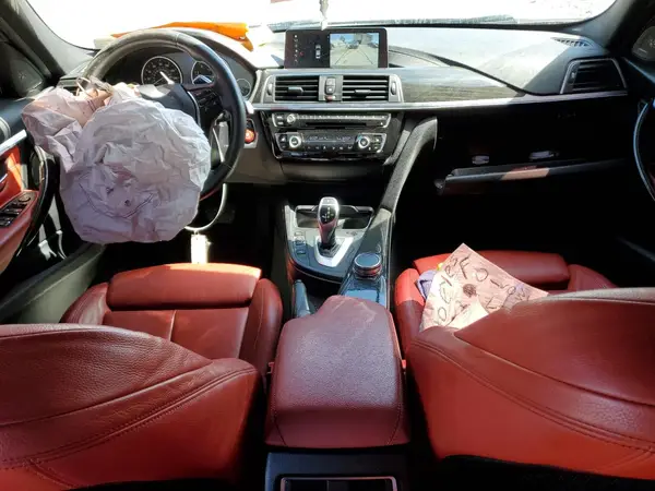 WBA8B7C58JA584587 2018 BMW 3ER - Image 8
