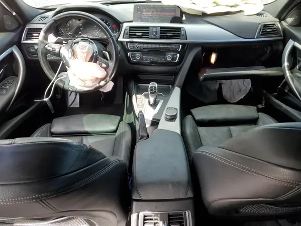 WBA8B7C58JA586355 2018 BMW 3ER - Image 8