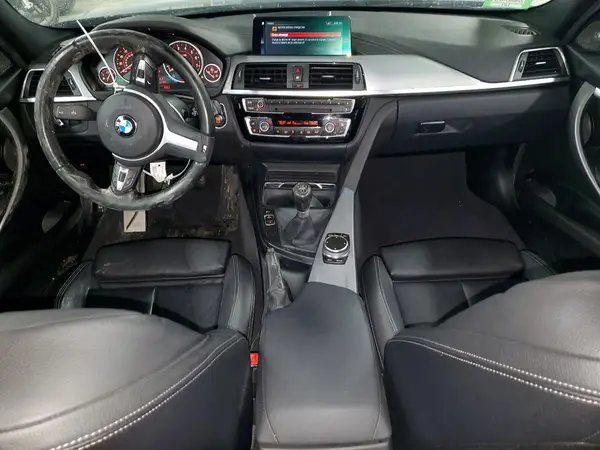 WBA8B7C58JA930086 2018 BMW 3ER - Image 8