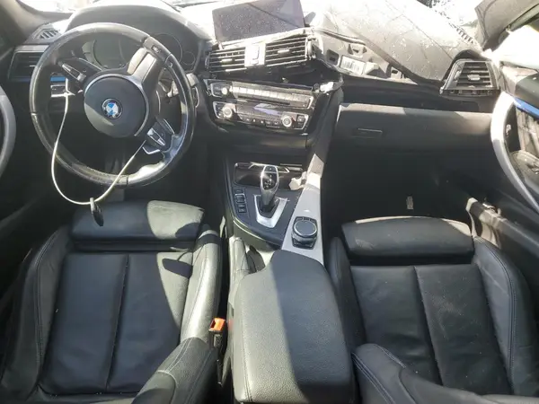 WBA8B7C59JA573064 2018 BMW 3ER - Image 8