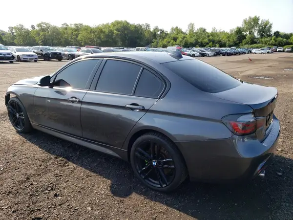 WBA8B7C59JA583271 2018 BMW 3ER - Image 2