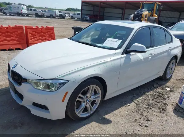 WBA8B7C5XJA584557 2018 BMW 3ER - Image 2