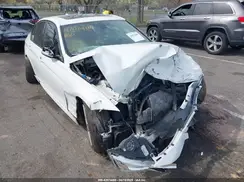 WBA8B7C5XJA930087 2018 BMW 3ER