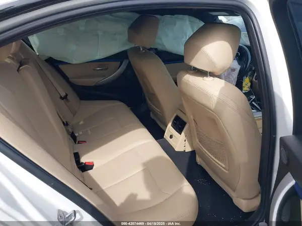 WBA8B7C5XJA930087 2018 BMW 3ER - Image 8